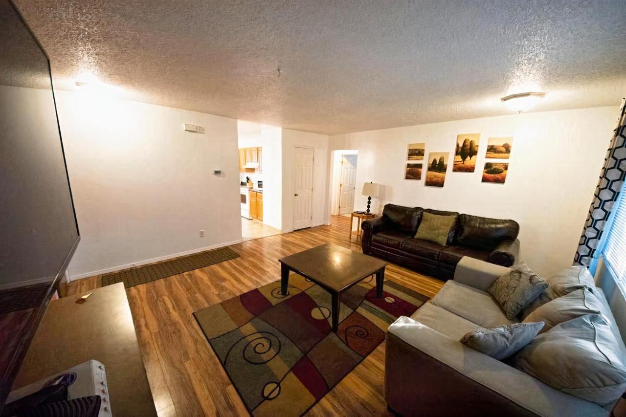 Stay Anchorage! Furnished Two Bedroom Apartments With High Speed Wifi Exterior photo